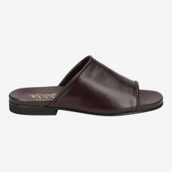 Fratelli Vanni Art.  D1106 Bordeaux -Modeschuhgeschäft aussenseite 1855110004